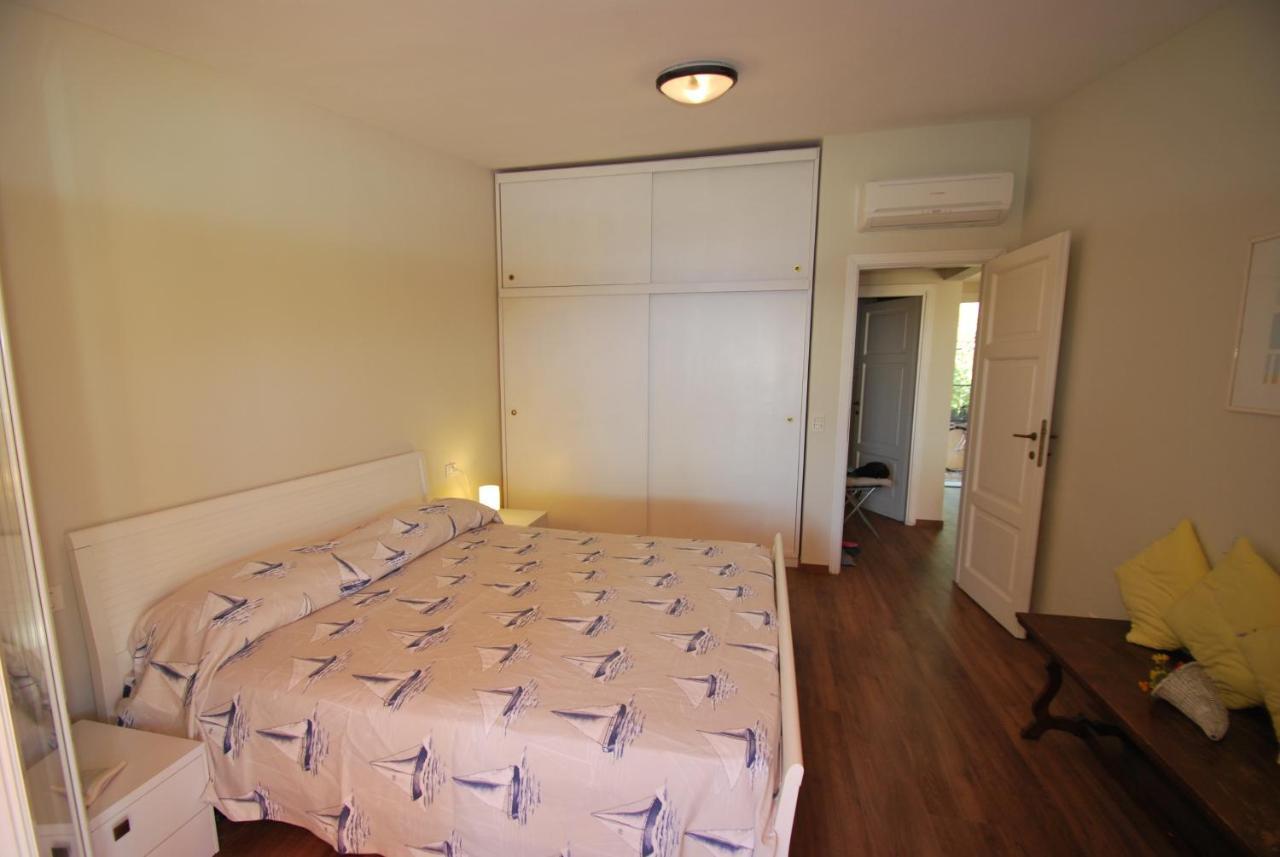 Grotta Azzurra Apartment - Cavoli - Terrazza Vista Mare, Clima E Parcheggio San Piero in Campo  Luaran gambar